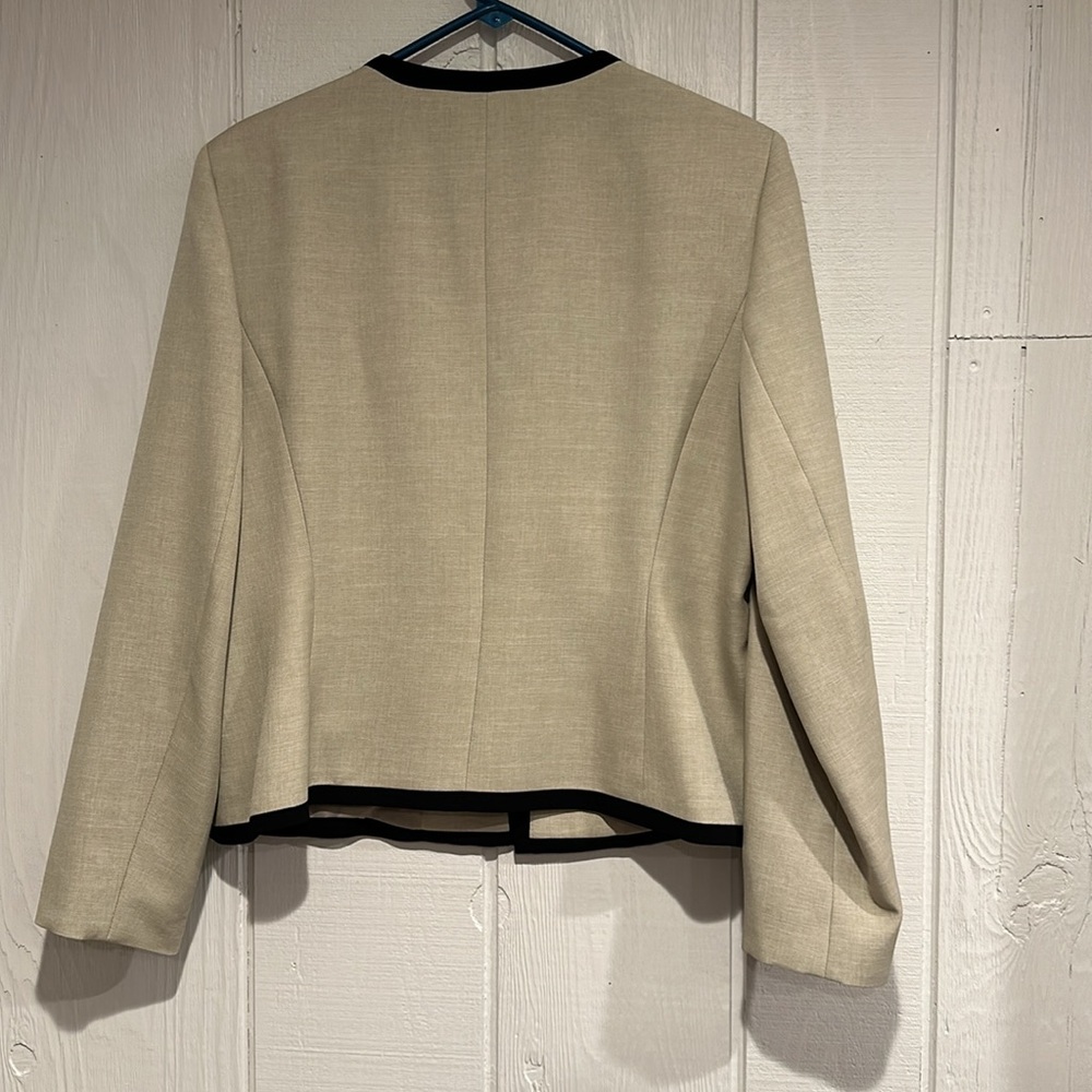 Jones Studio Tan-Black Blazer - Picture 5 of 5